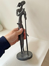 sculpture statue  en bronze .