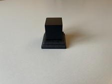 socle  en bois peint  en noir
