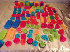 Lot de 94 pièces  Clipo