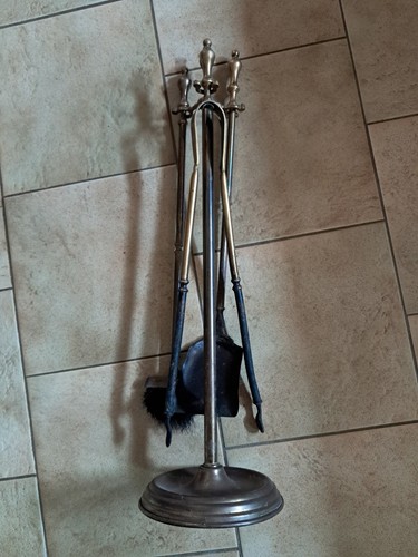 Ancien serviteur cheminée - ancien,