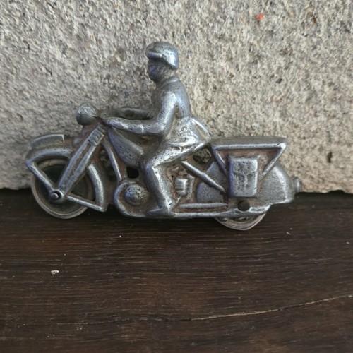 Moto miniature avec pilote
