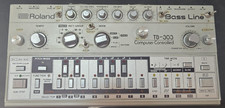 Roland tb-303 bass line techno synthesizer MODIFIED FRANCE QUICK SILVER MOD