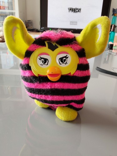 Furby boom mcdonald 2014 - furby,