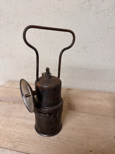 Ancienne lampe carbure avec - a,
