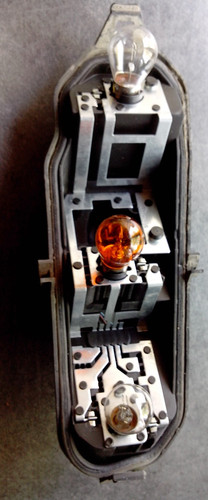 Platine porte ampoules feu