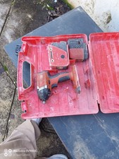 Lot Hilti 2 Laser 1 Visseuse 