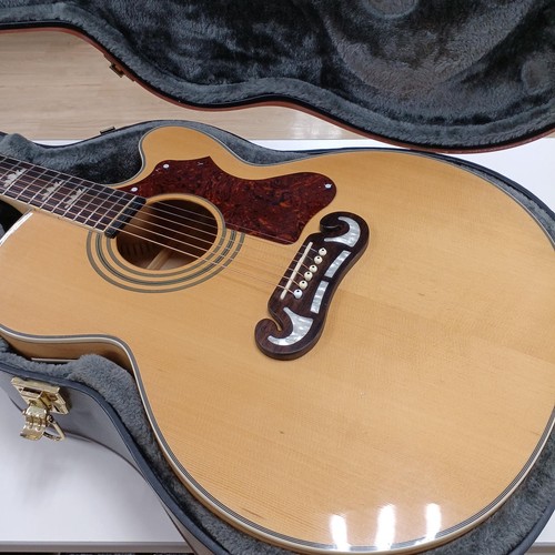Guitare acoustique électrique