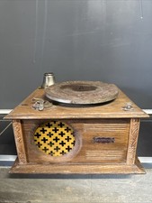 Antique gramophone MELOPHONE wood carving