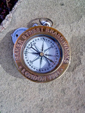 Boussole laiton vieilli Baker