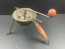 Ancien presse-purée