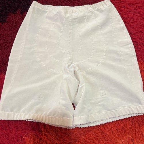 Vtg beige pettipants girdle - beige,