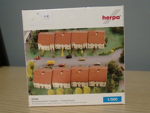 Herpa 520386 side - herpa, side-by-side