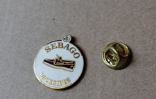 pin's mode / chaussure Sebago