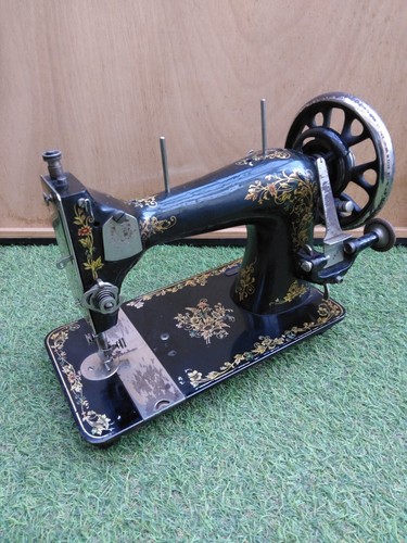Ancienne machine coudre - ancienne,