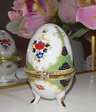 Vintage - Fabergé Style Porcelain Egg on Feet - Collection - Decoration