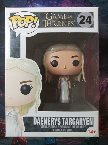 Daenerys targaryen figurine - 24,