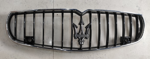 Grille radiateur centrale - de,