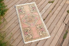 Tapis turc noué à la main