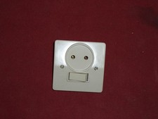 Interrupteur va et vient avec