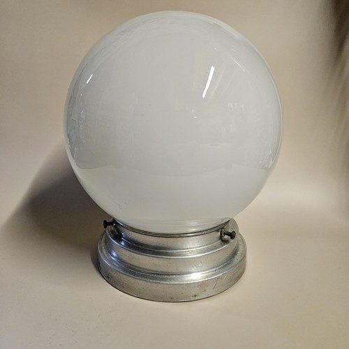 Plafonnier globe design