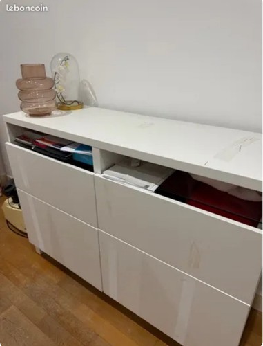 Commode blanche rectangulaire