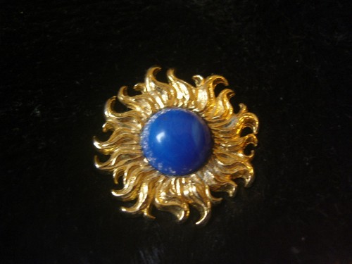Bijou broche dorée haute - broche,