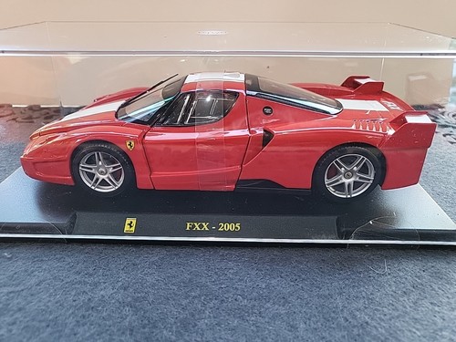 Ferrari fxx 2005 burago 1 - -,