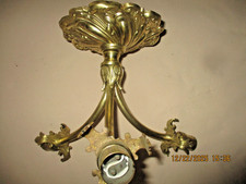 PLAFONNIER LUSTRE MONTURE