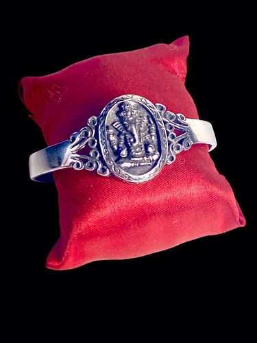 Ancien bracelet orné une - bracelet,