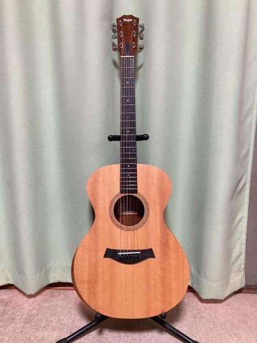 Guitare électrique acoustique