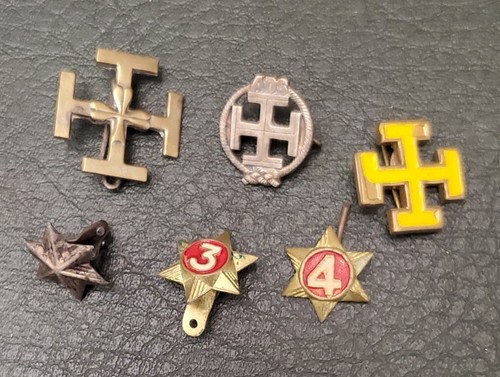 Anciens insignes scoutisme - anciens,