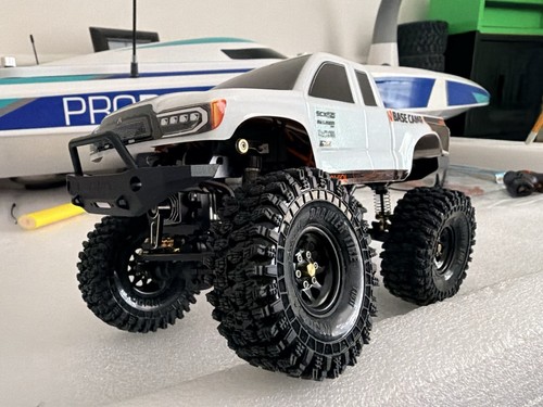 Custom build axial - build*axial, scx24