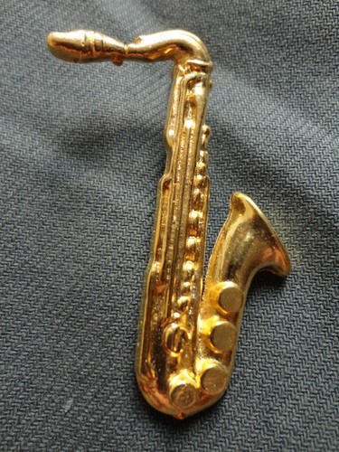 Pin saxophone - pin's, saxophone*
