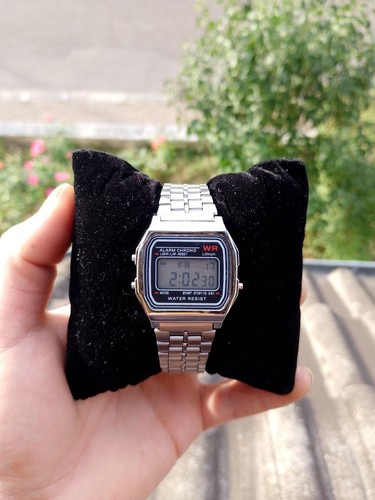 Montre digitale argentée - montre,