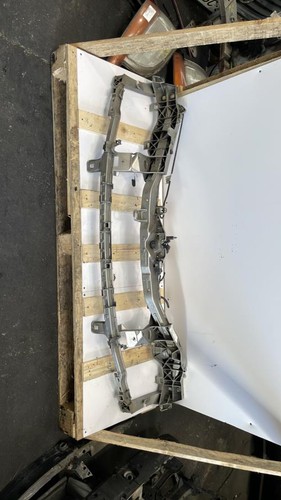 Face avant ford - 2, phase