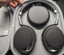 Parrot Zik Wireless Noise Cancelling Headphones with Touch Control - Black