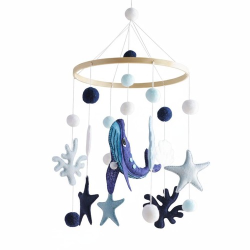 Mobile baleine feutre - en,