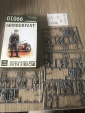 MAQUETTE 1/72 SOLDATS ARMOURFAST WWII GERMAN BMW WITH SIDECAR RARE
