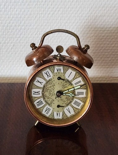 Réveil double cloche - cloche, vintage