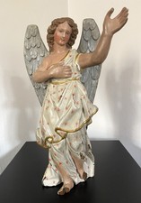 Ange en bois doré sculpté