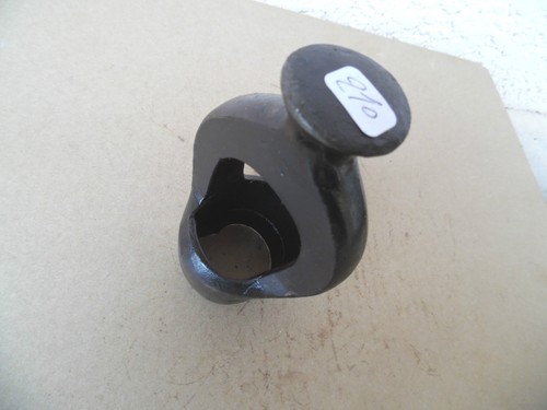 Old tool outil - /,