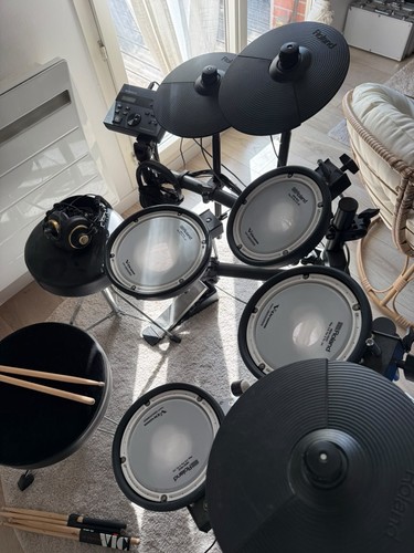 Roland drums kit - v-drums,