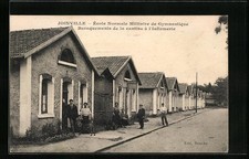 Old postcard Joinville, École Normale Militaire de Gymnastique, Baraquements de la canti 