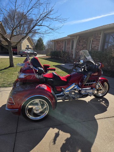 2010 honda gl1800 - 2010,