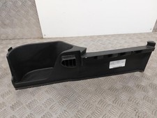 Garniture laterale arriere