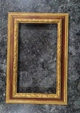 Cadre en bois de sapin doré