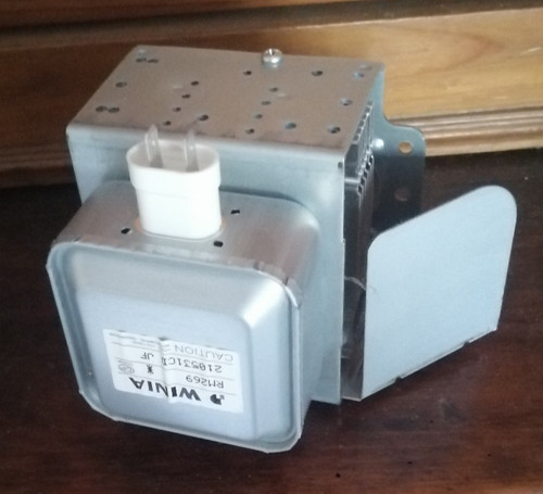 Magnétron pour micro - magnétron, onde