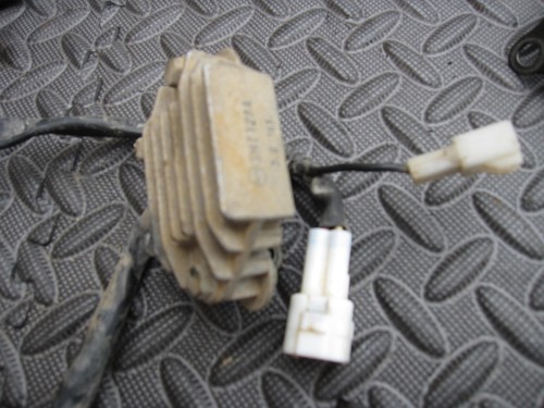 Regulateur tension pour - de,