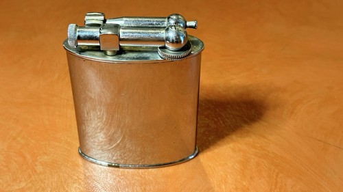 Briquet rechargeable - , à