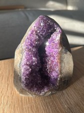 Magnifique géode d'améthyste